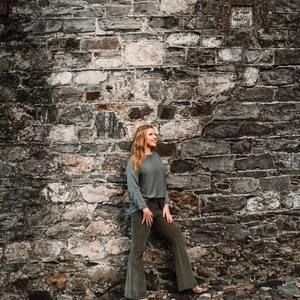 Meet your Posher, Hallie